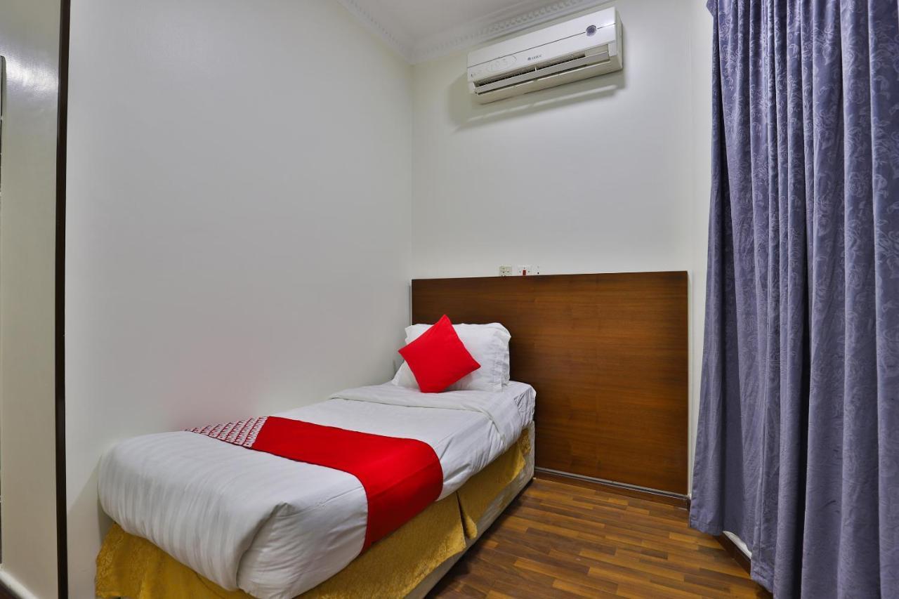 Oyo 288 Diafati Residential Units Hotel Nadinah Kültér fotó